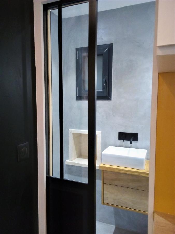 Le Petit Studio - 15 M2 - Centre Ville - Sorgue A 50 M LʼIsle-sur-la-Sorgue Exterior foto